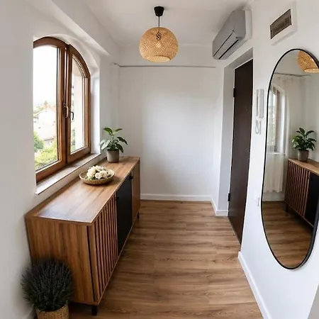 Апартаменти Dnd - The Quiet Nest Near Unirii&alba Iulia Square Бухарест