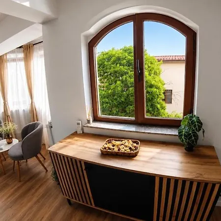 Апартаменти Dnd - The Quiet Nest Near Unirii&alba Iulia Square Бухарест